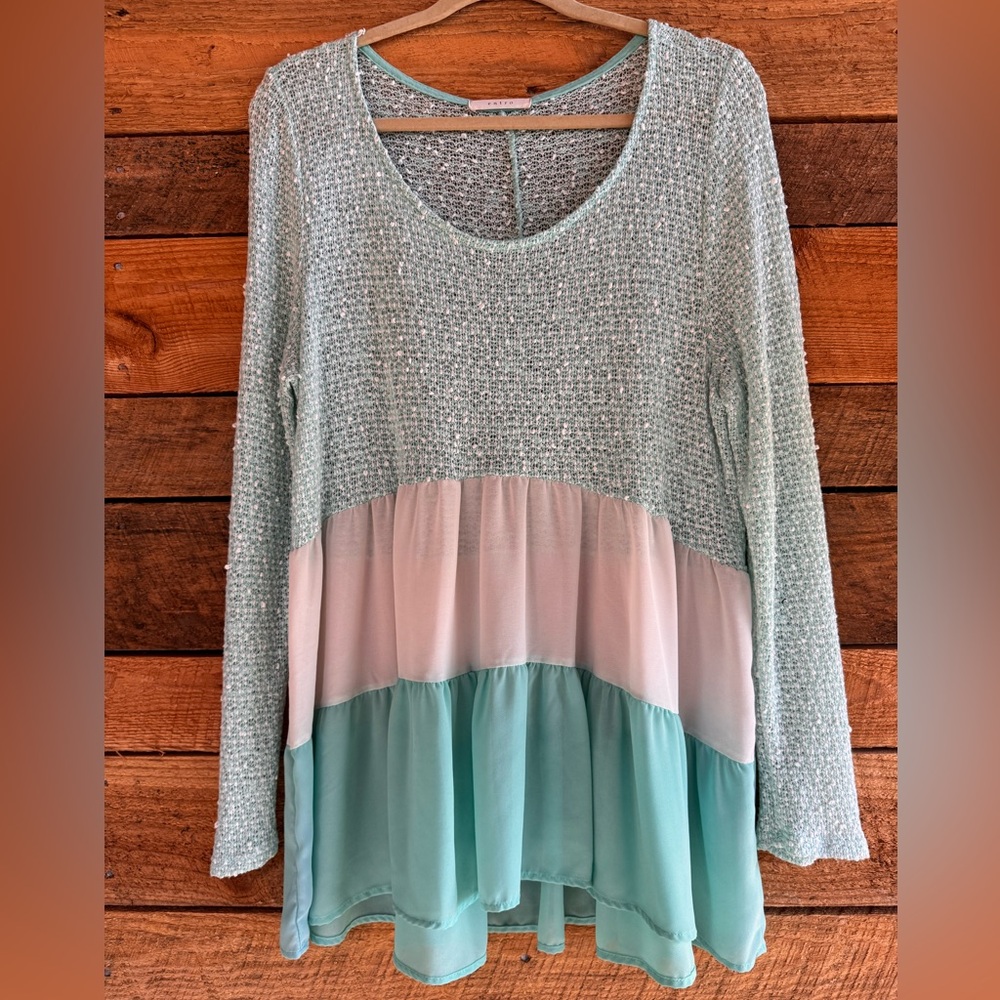 Entro Cream & Turquoise Boutique Tunic Top Size L EUC